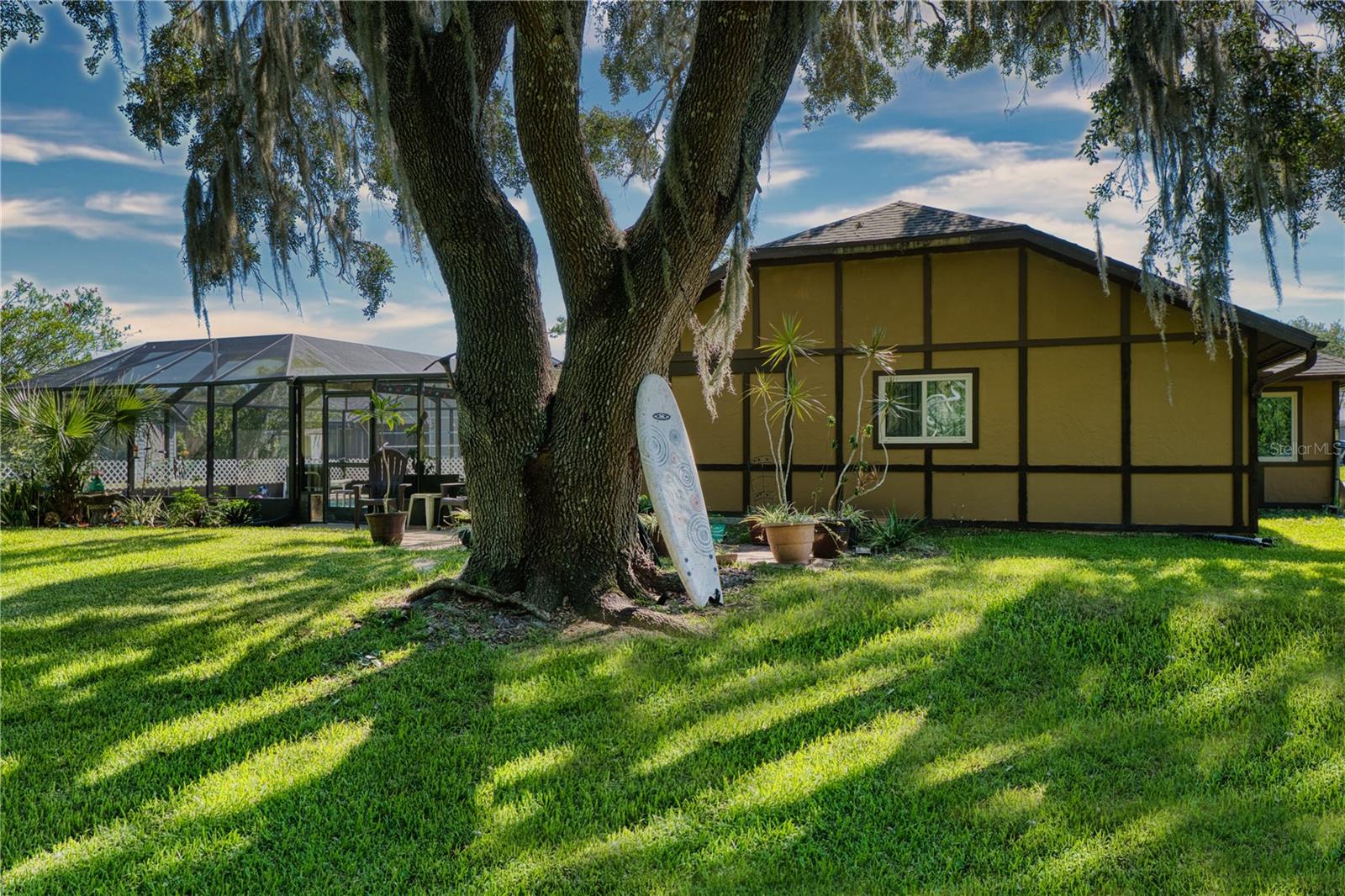 Image 32 of 62 For 14 Black Oak Court