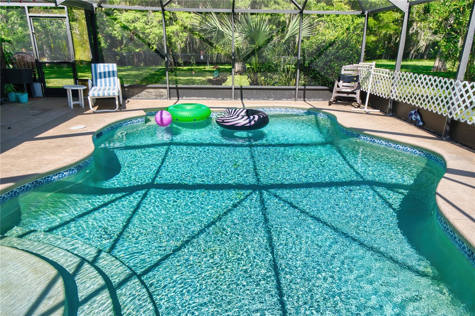 Image 33 of 62 For 14 Black Oak Court