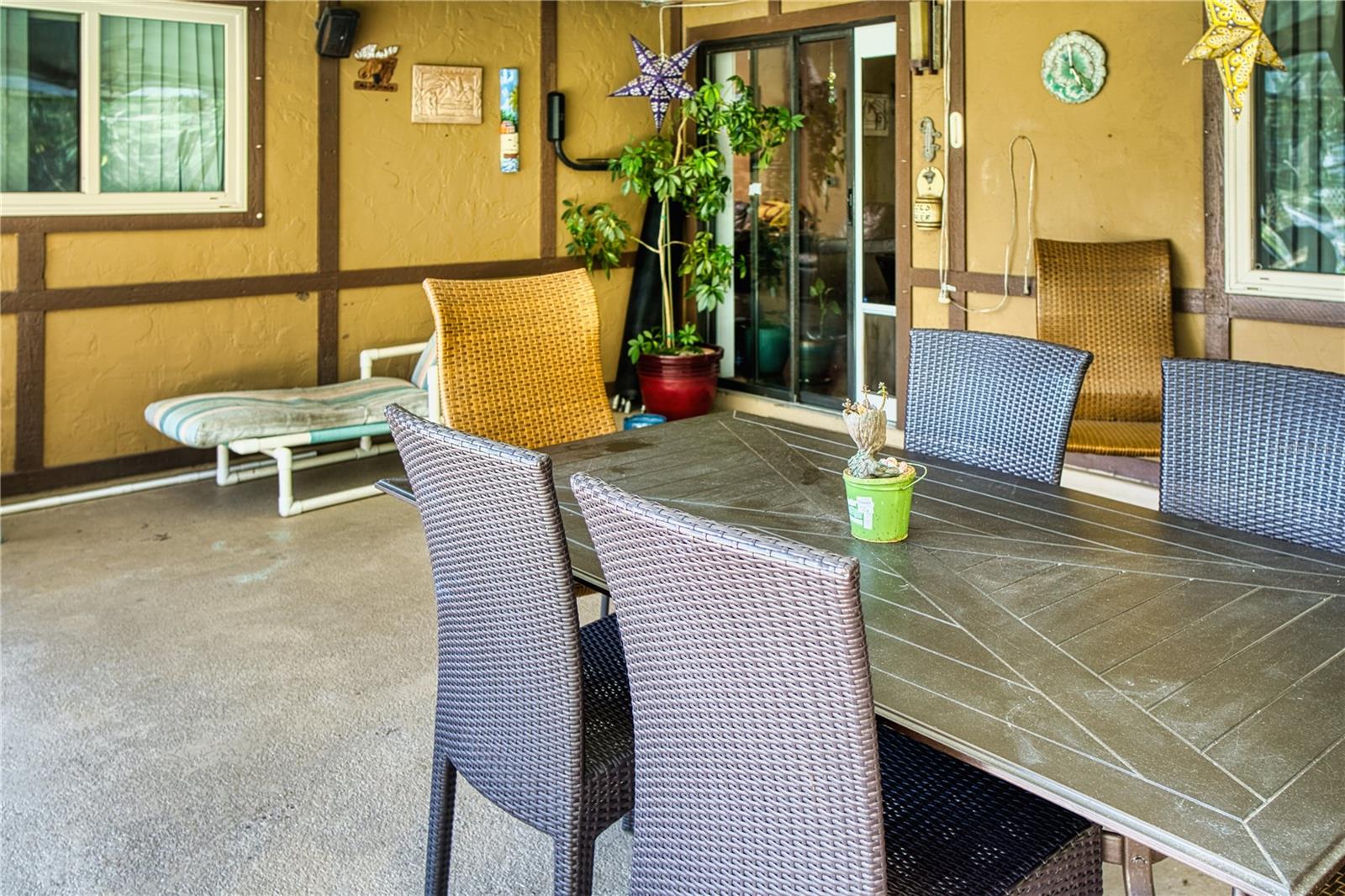 Image 36 of 62 For 14 Black Oak Court