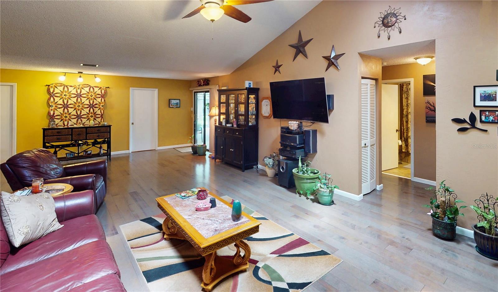 Image 48 of 62 For 14 Black Oak Court