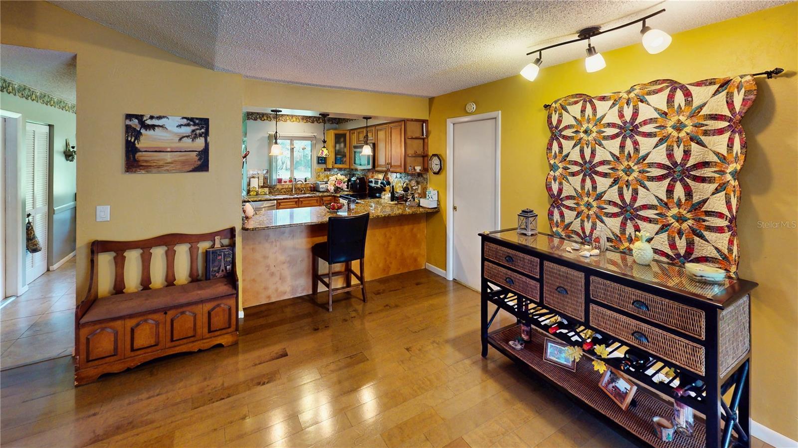 Image 9 of 62 For 14 Black Oak Court