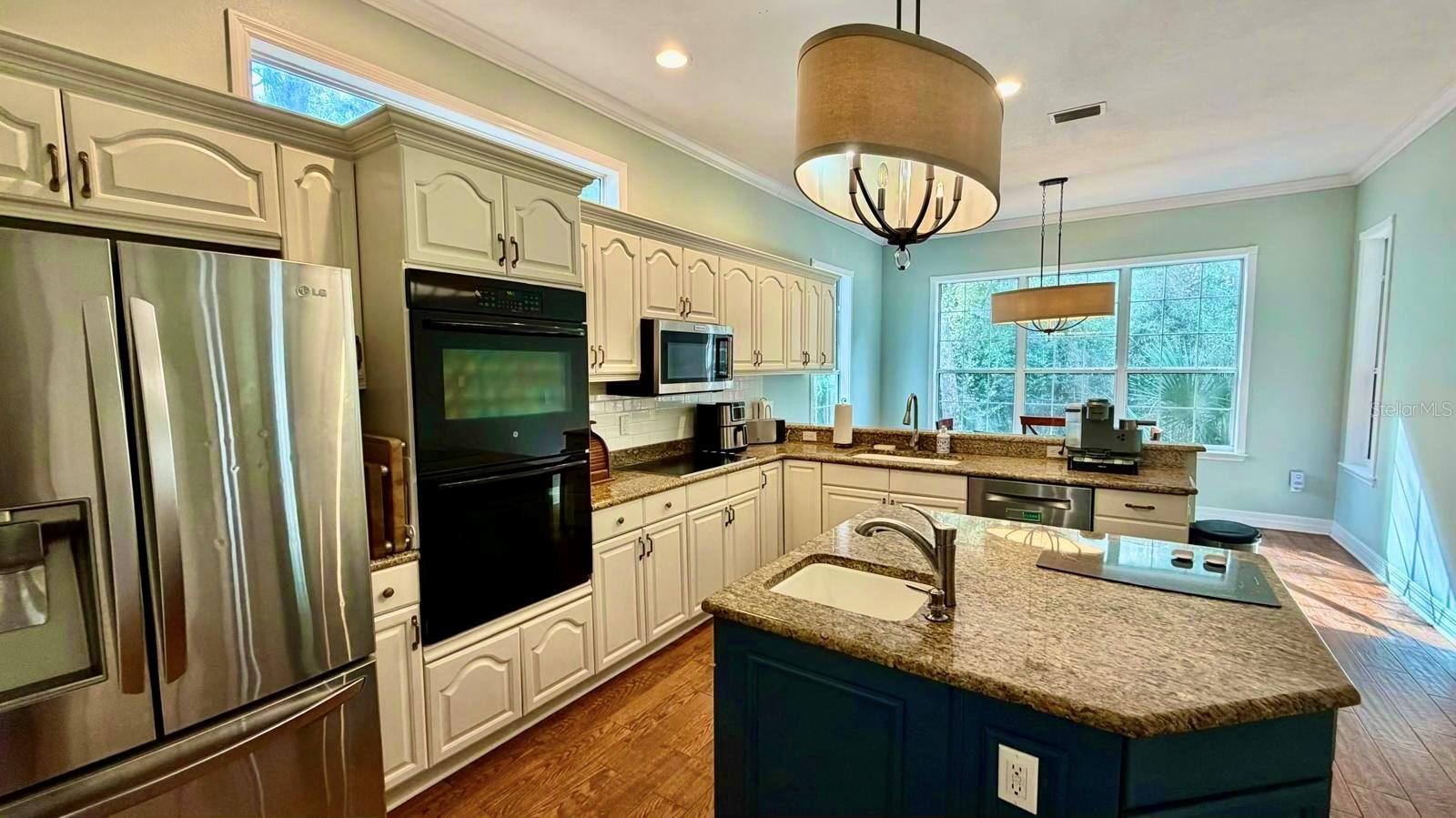 Image 21 of 49 For 7 Whitehall Court