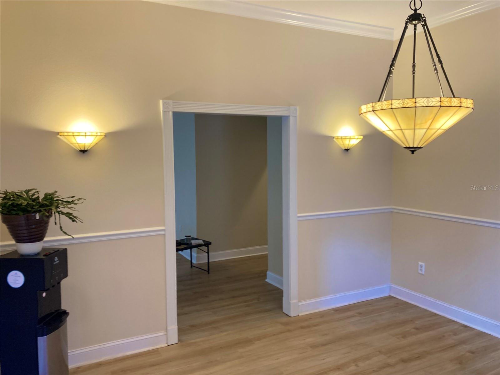 Image 26 of 49 For 7 Whitehall Court