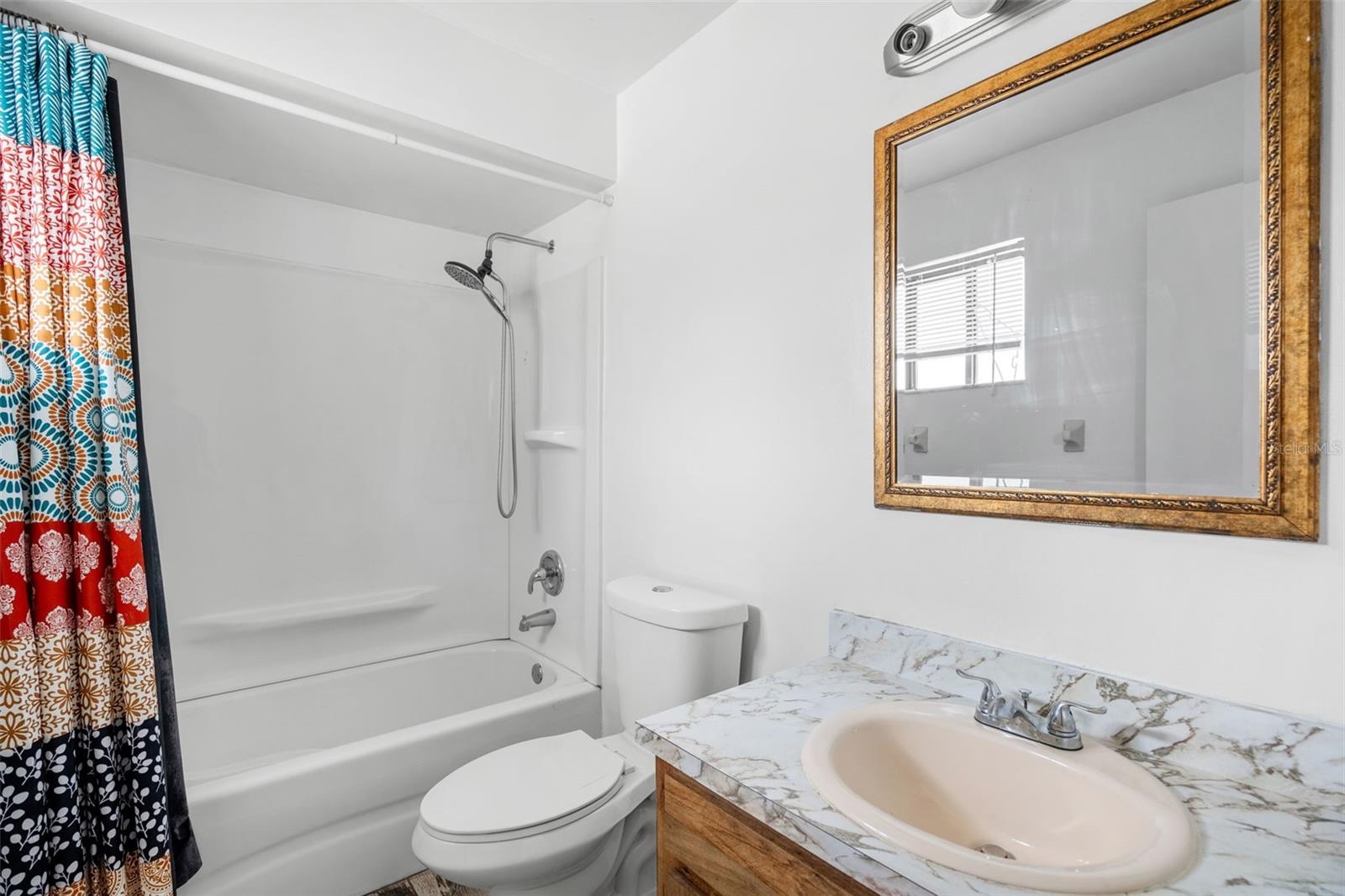 Image 13 of 23 For 408 Australian Road Nw