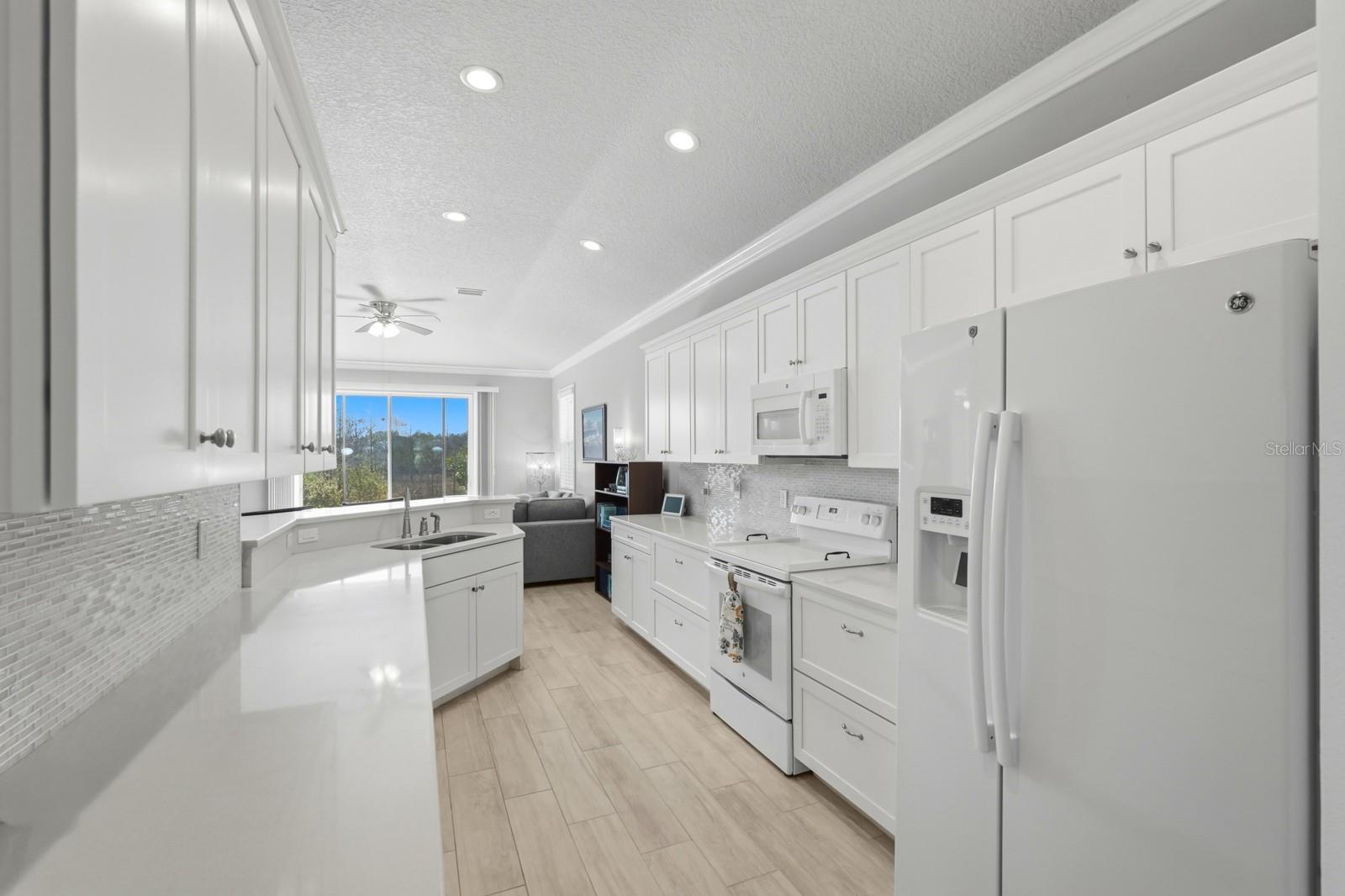 Image 11 of 44 For 280 Catriona Drive