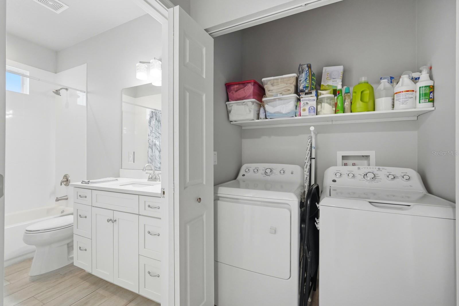 Image 22 of 44 For 280 Catriona Drive