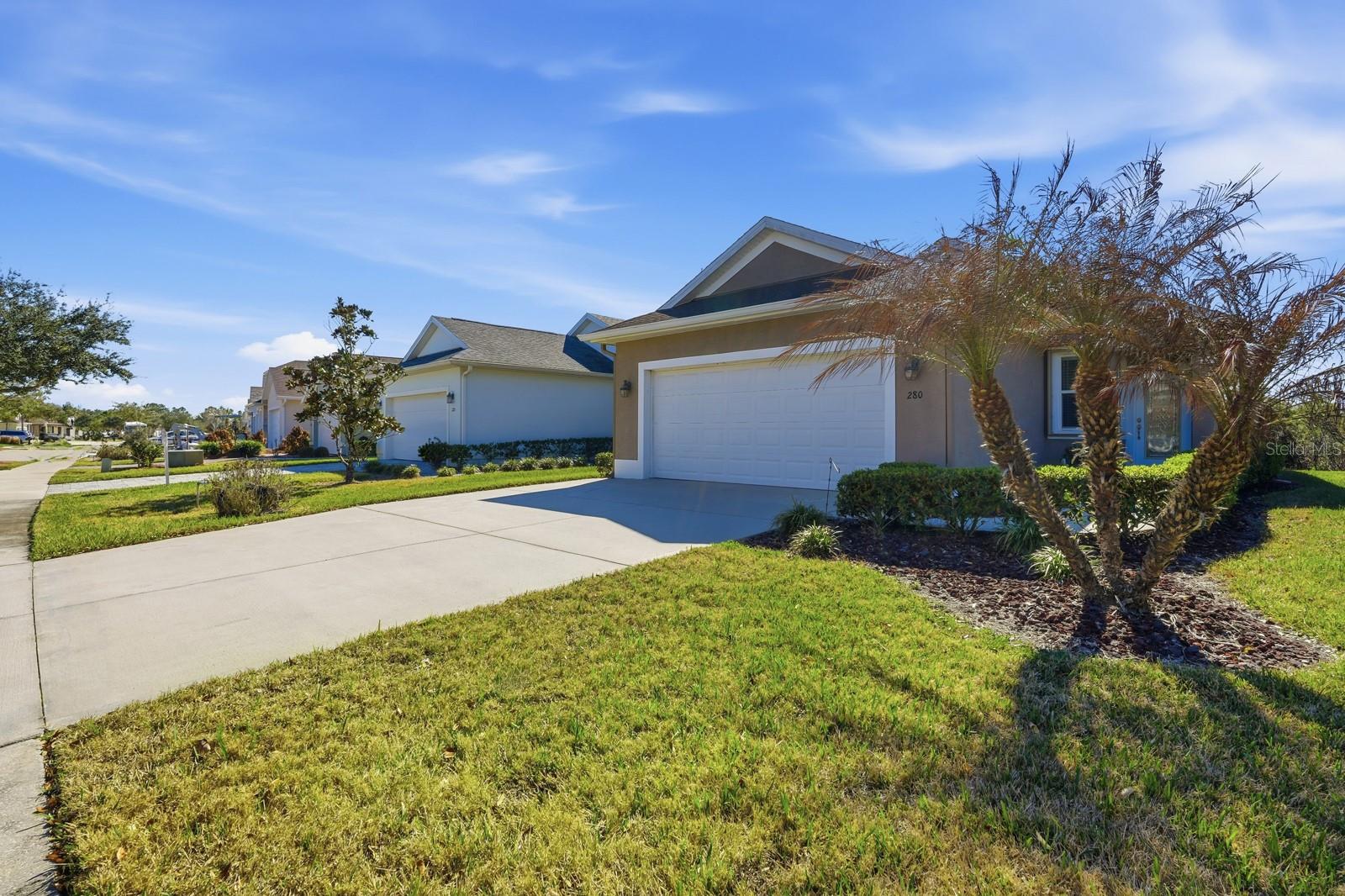 Image 43 of 44 For 280 Catriona Drive