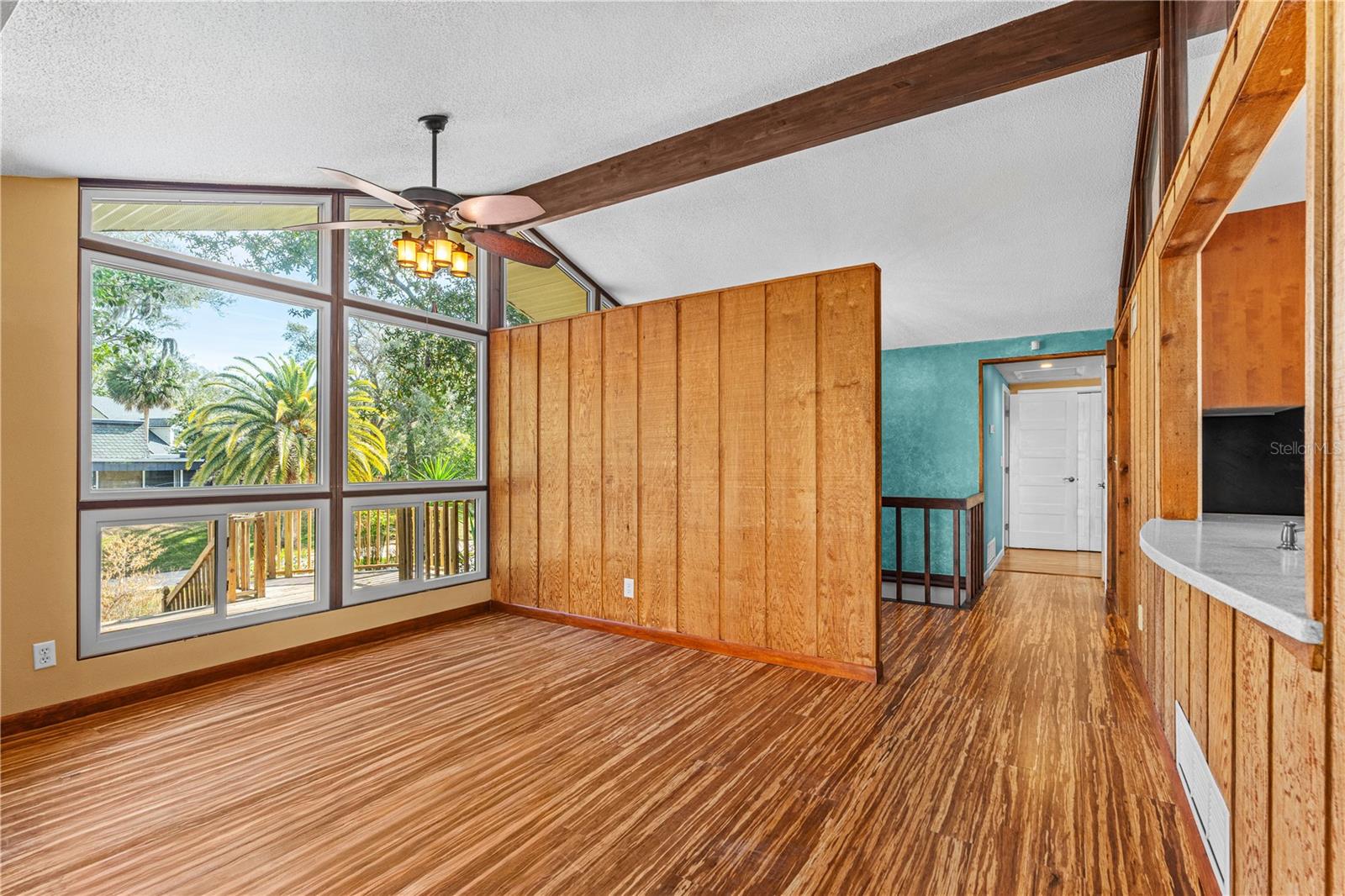 Image 12 of 68 For 32 Pebble Beach Drive