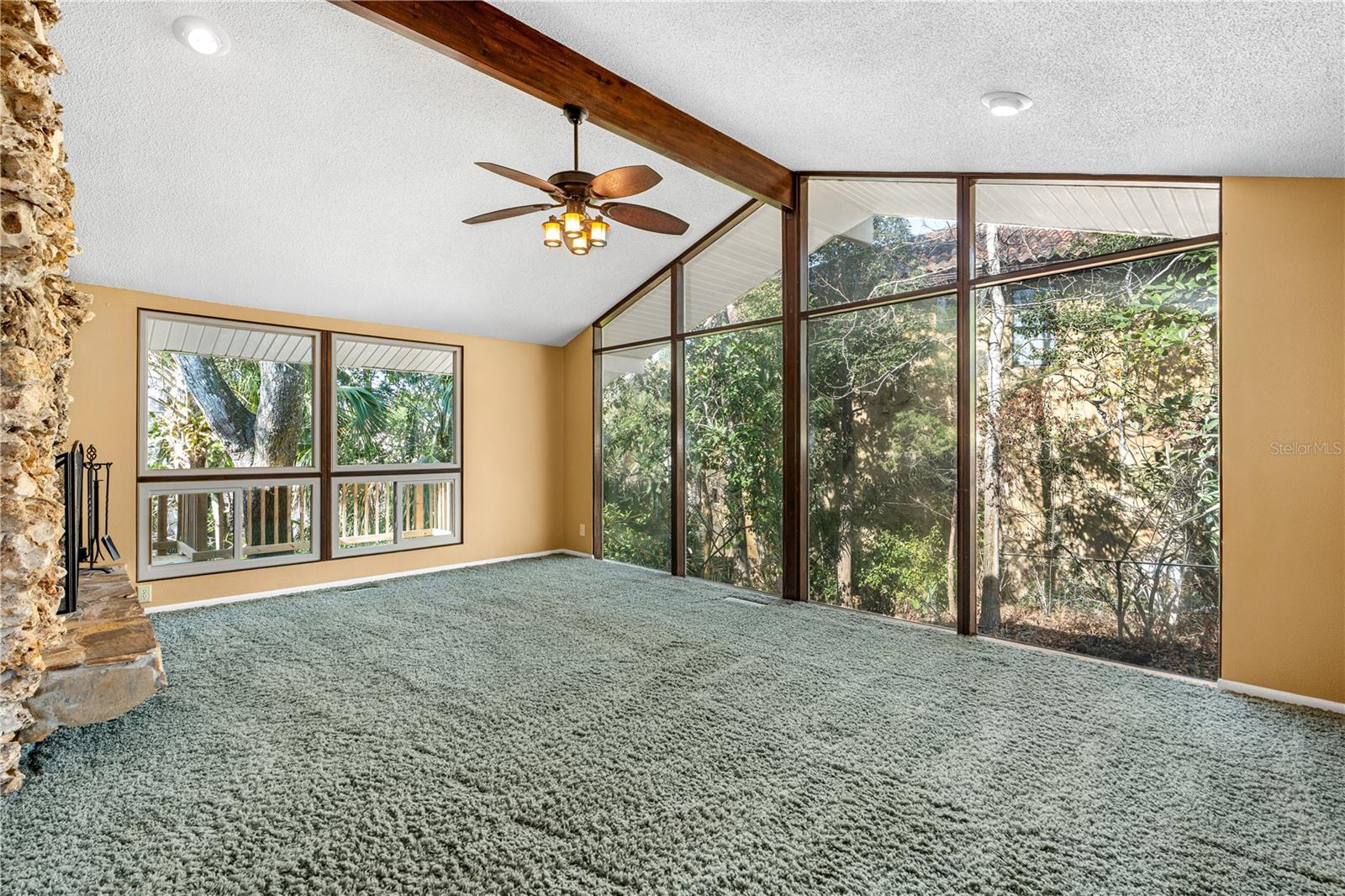 Image 15 of 68 For 32 Pebble Beach Drive