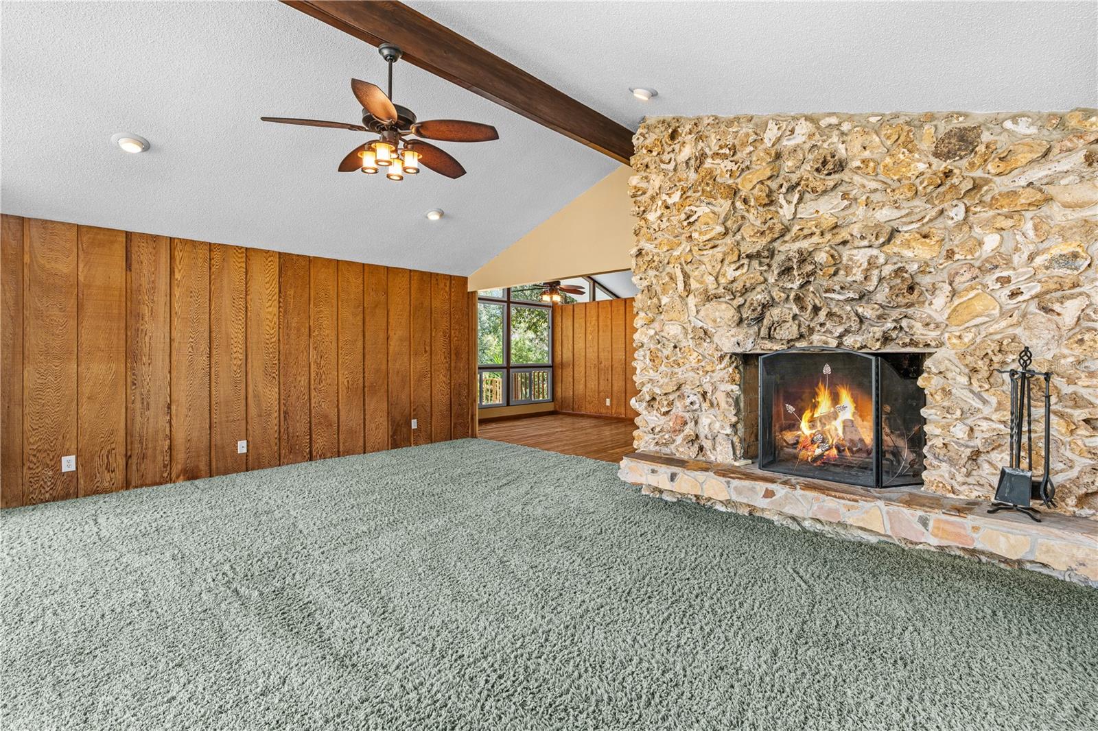 Image 17 of 68 For 32 Pebble Beach Drive