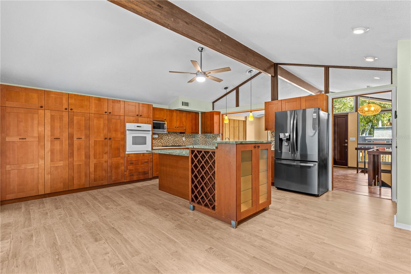 Image 19 of 68 For 32 Pebble Beach Drive