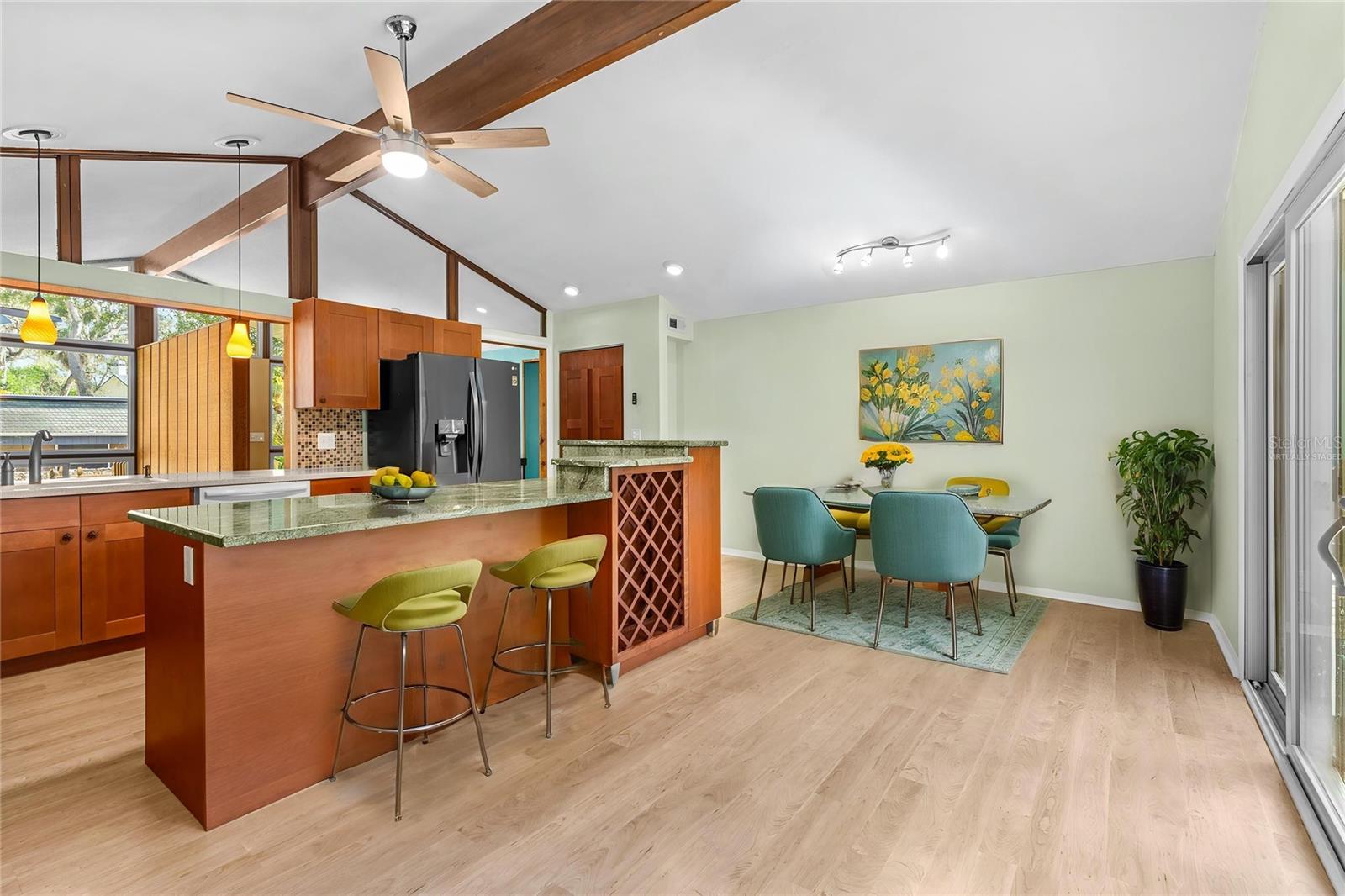 Image 23 of 68 For 32 Pebble Beach Drive