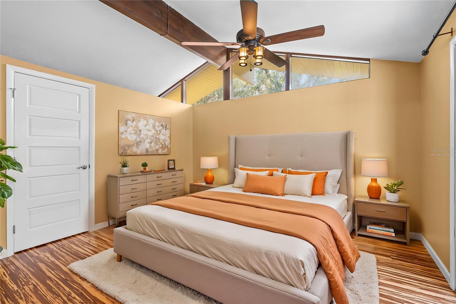 Image 28 of 68 For 32 Pebble Beach Drive