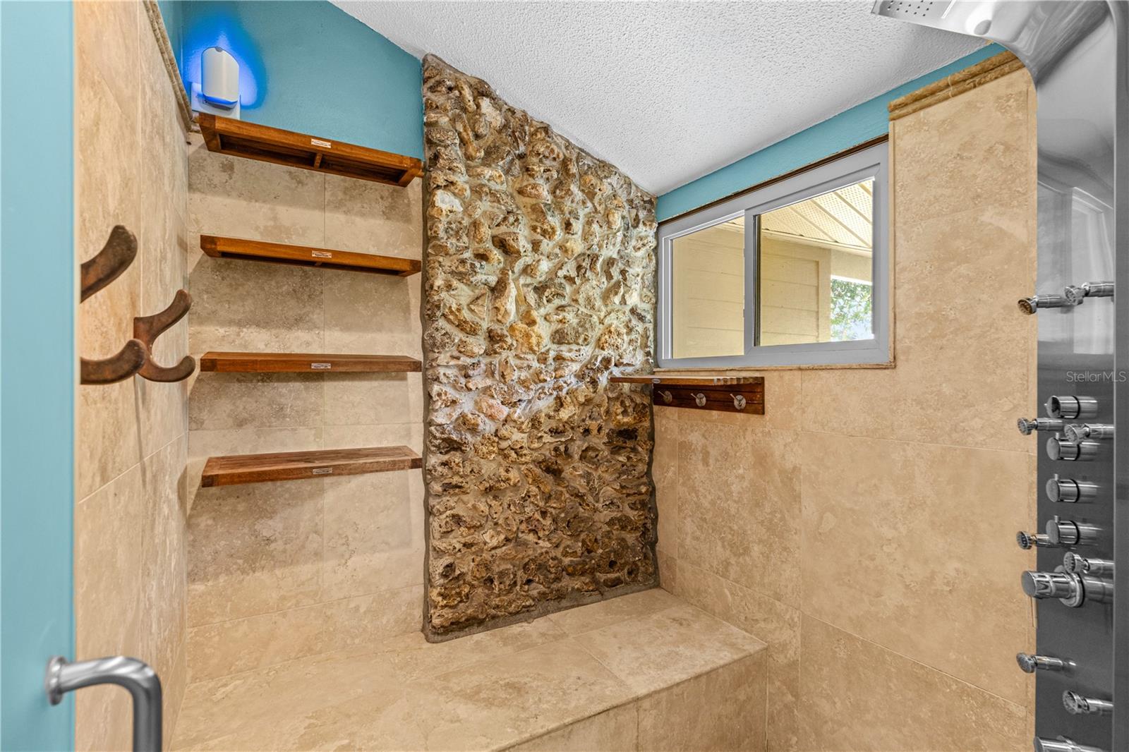 Image 33 of 68 For 32 Pebble Beach Drive