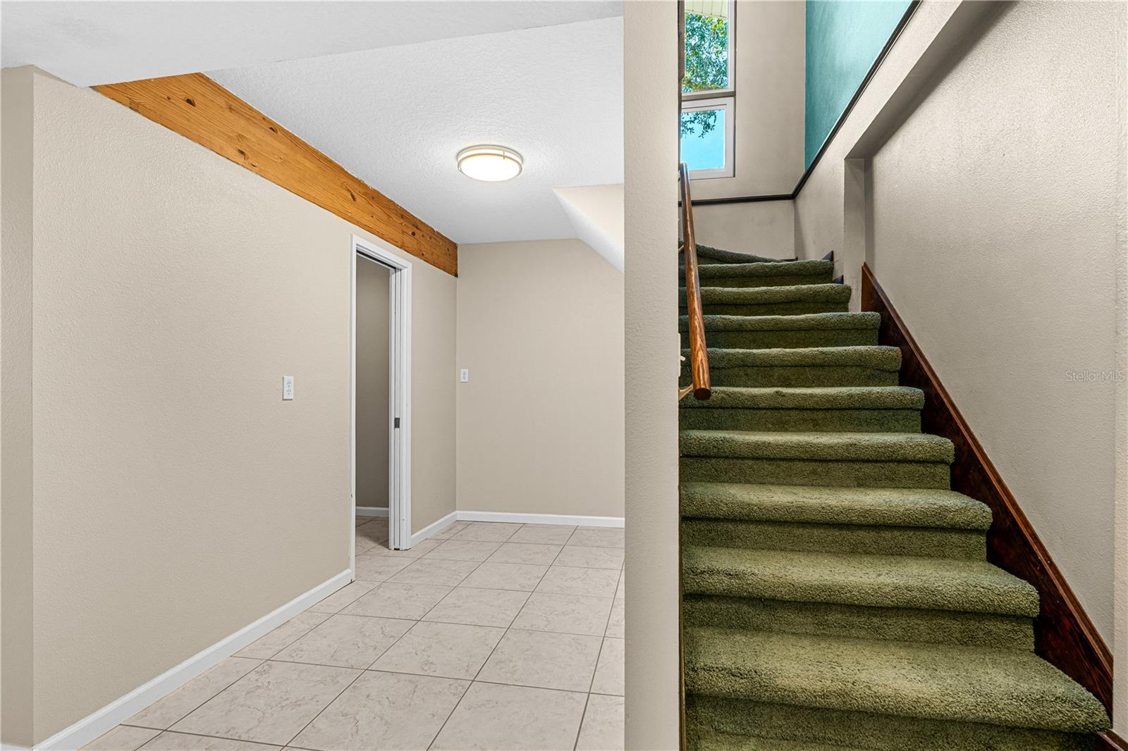 Image 42 of 68 For 32 Pebble Beach Drive