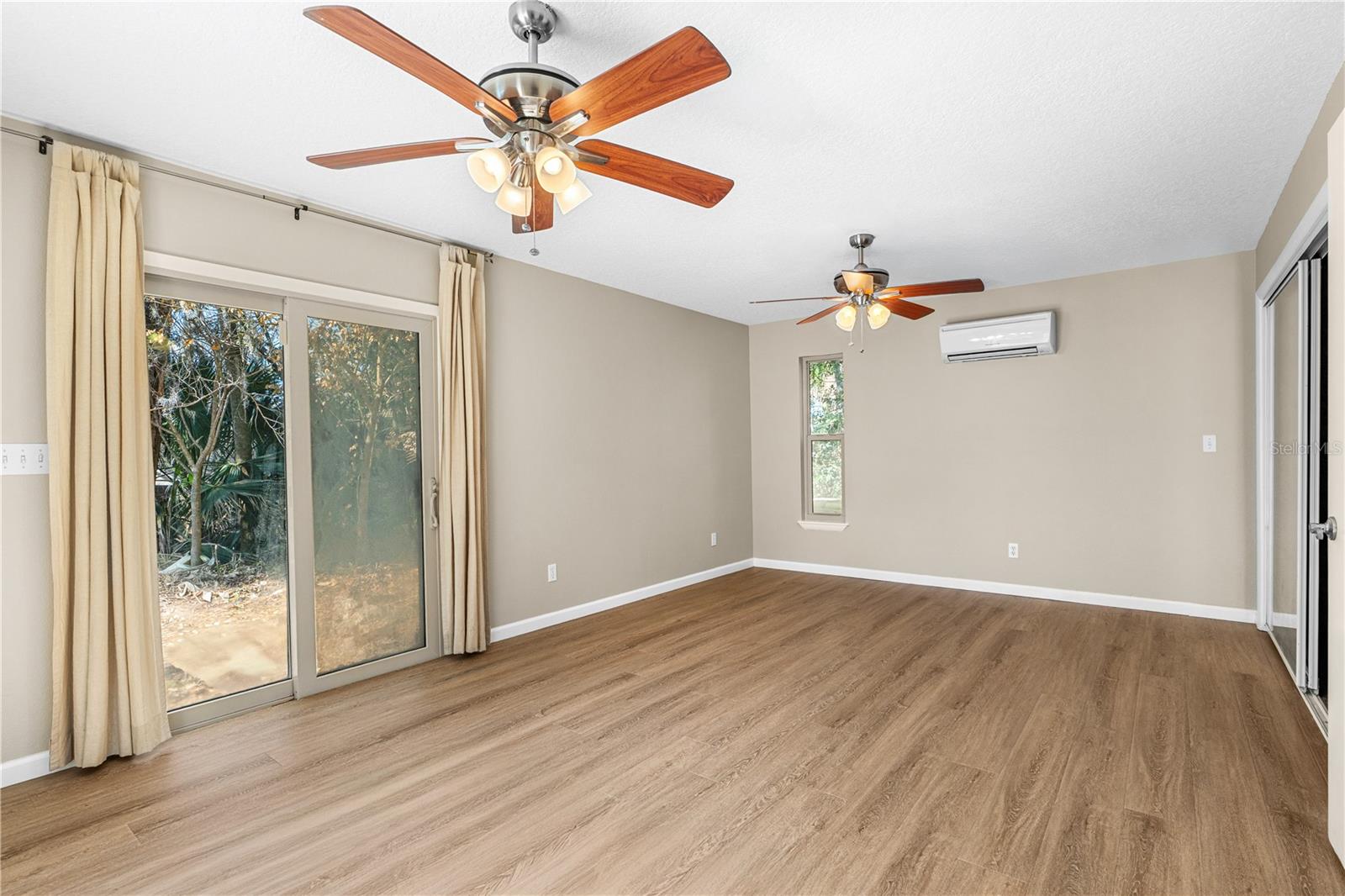 Image 48 of 68 For 32 Pebble Beach Drive