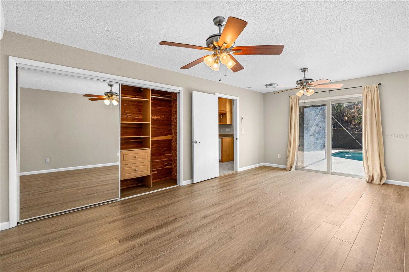 Image 49 of 68 For 32 Pebble Beach Drive