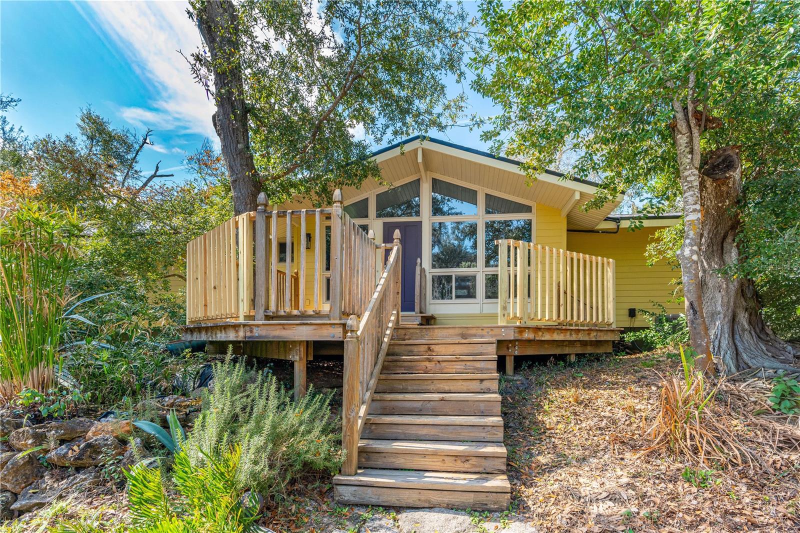 Image 7 of 68 For 32 Pebble Beach Drive