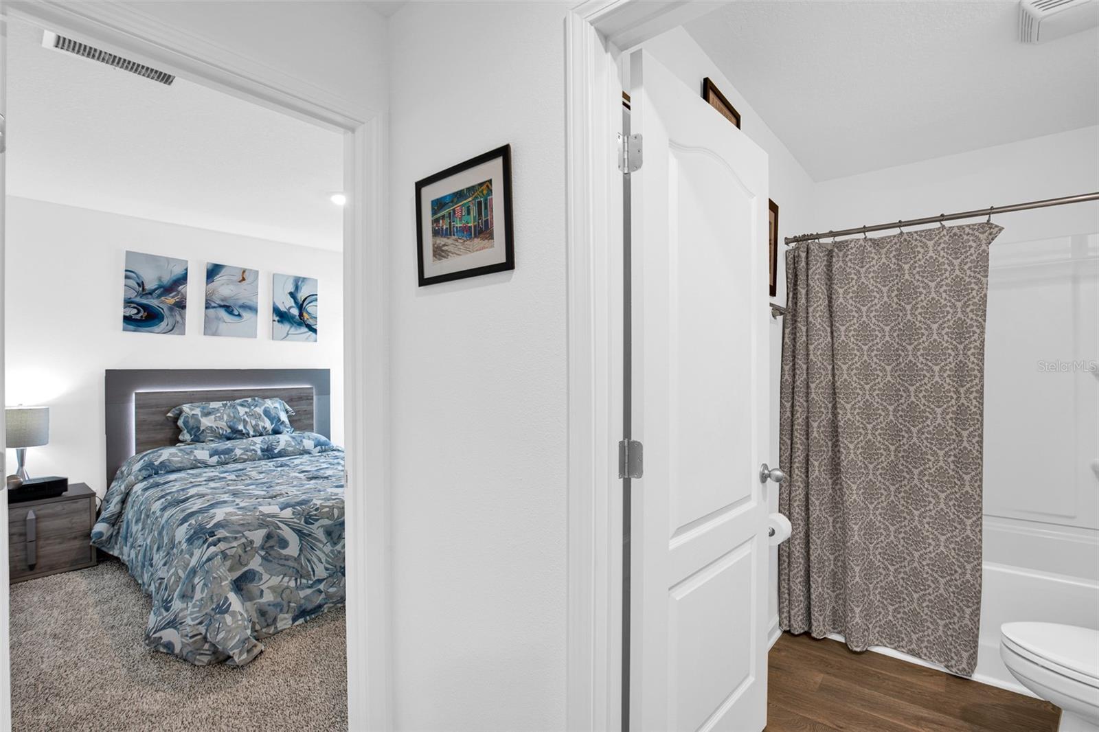 Image 28 of 71 For 2 Springwood Drive