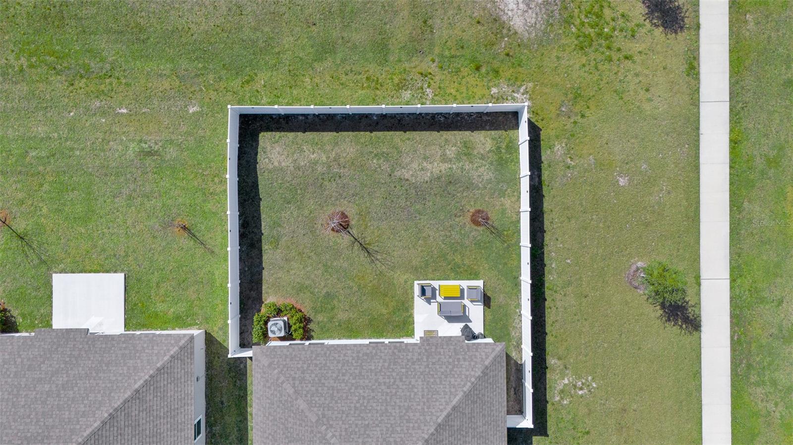 Image 42 of 71 For 2 Springwood Drive