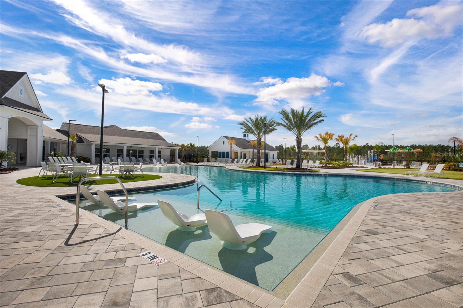 Image 49 of 71 For 2 Springwood Drive