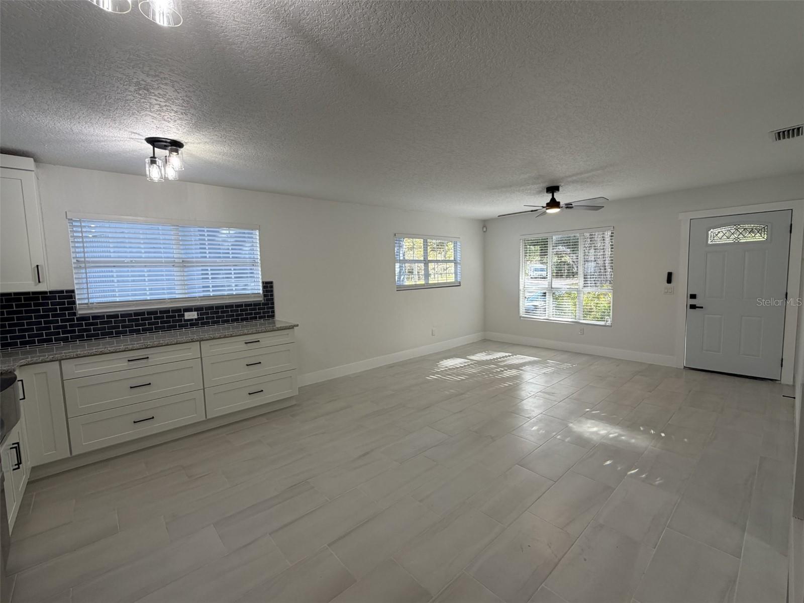 Image 6 of 52 For 3130 County Rd 13