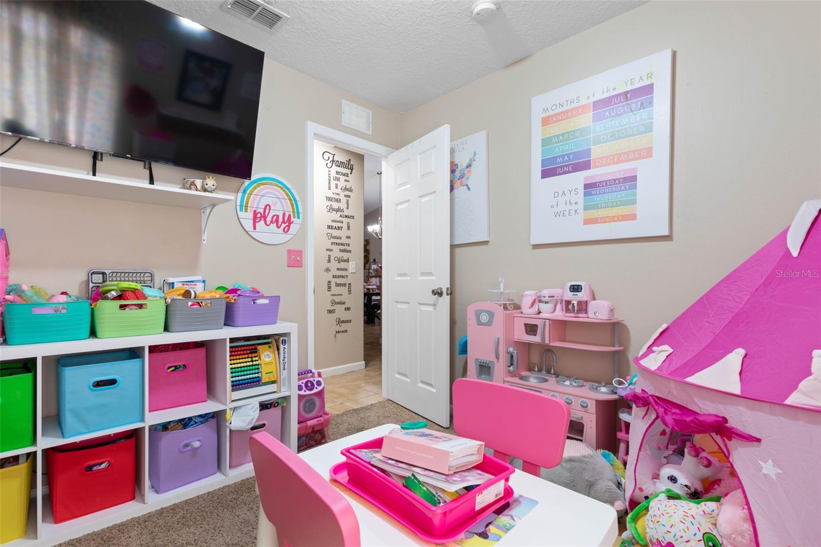 Image 13 of 36 For 18 Regina Lane A & B