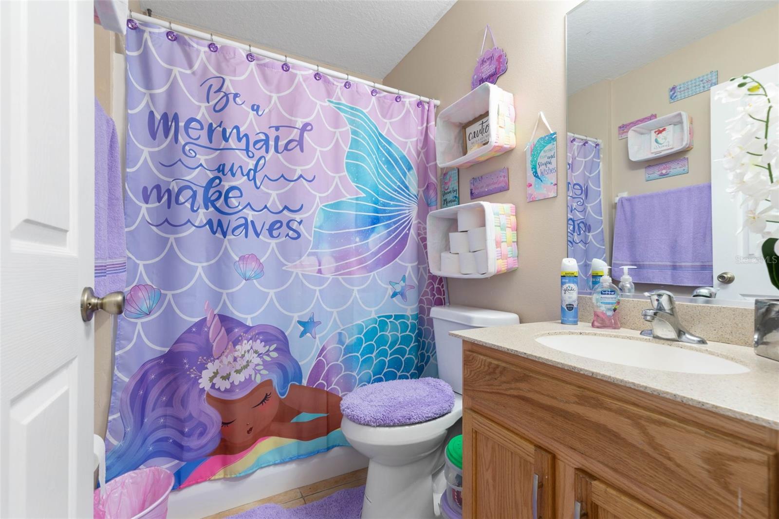 Image 14 of 36 For 18 Regina Lane A & B