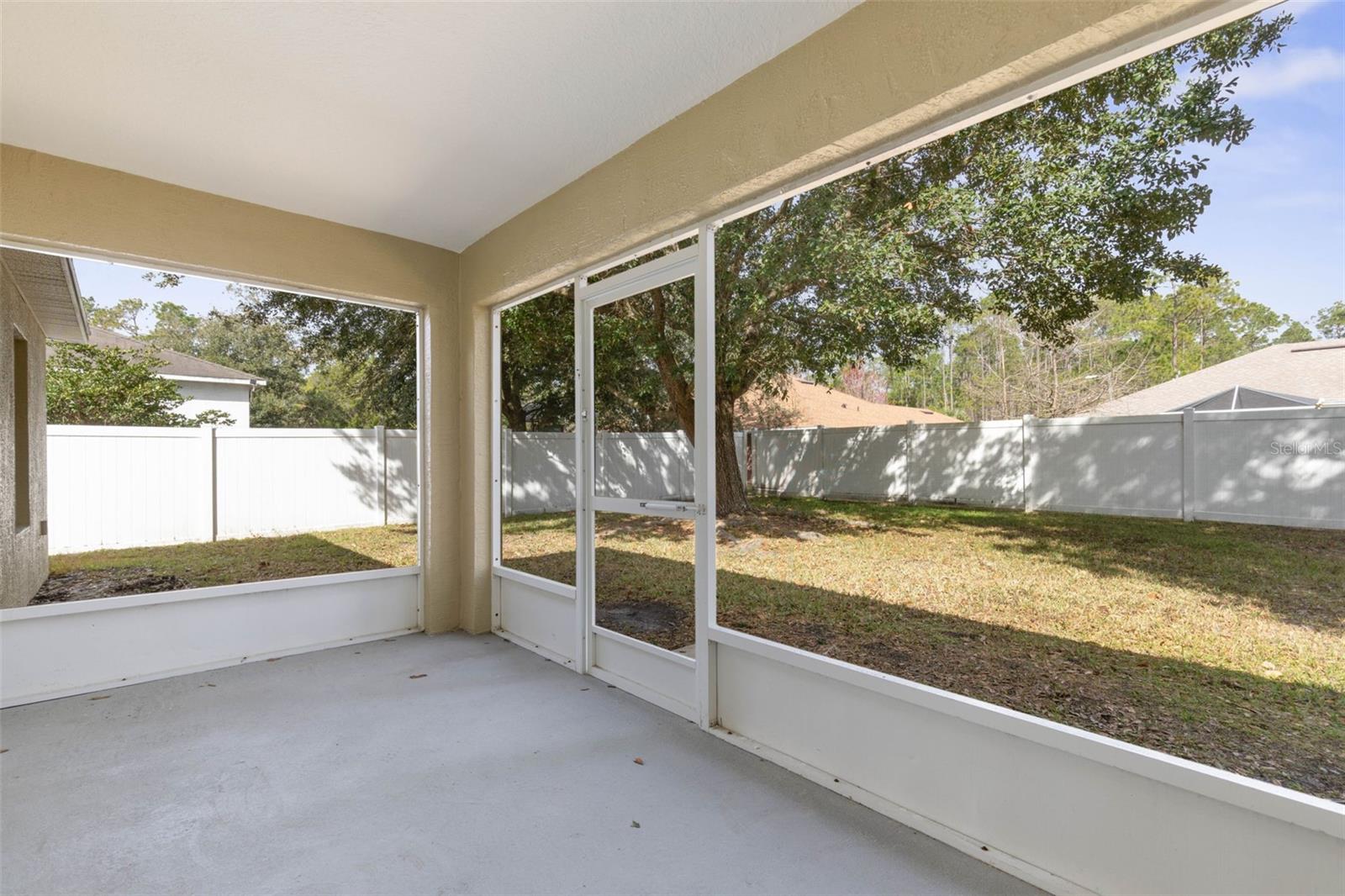 Image 19 of 36 For 18 Regina Lane A & B