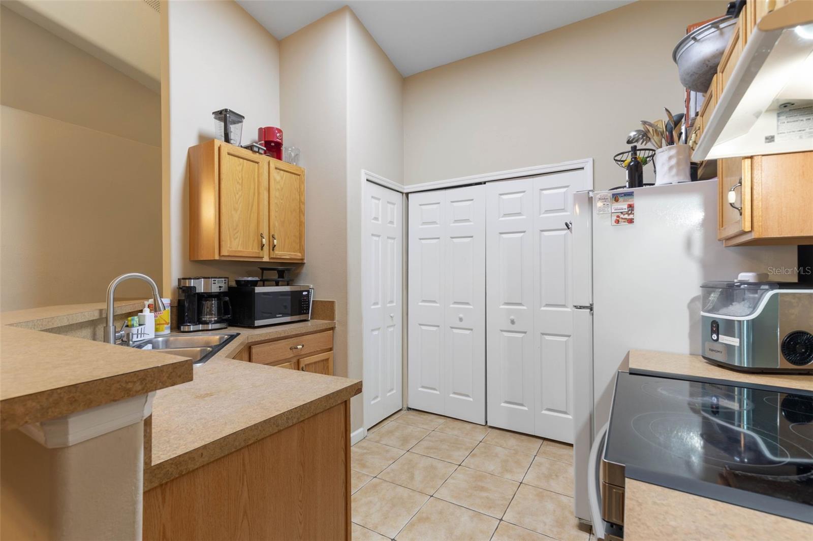 Image 24 of 36 For 18 Regina Lane A & B