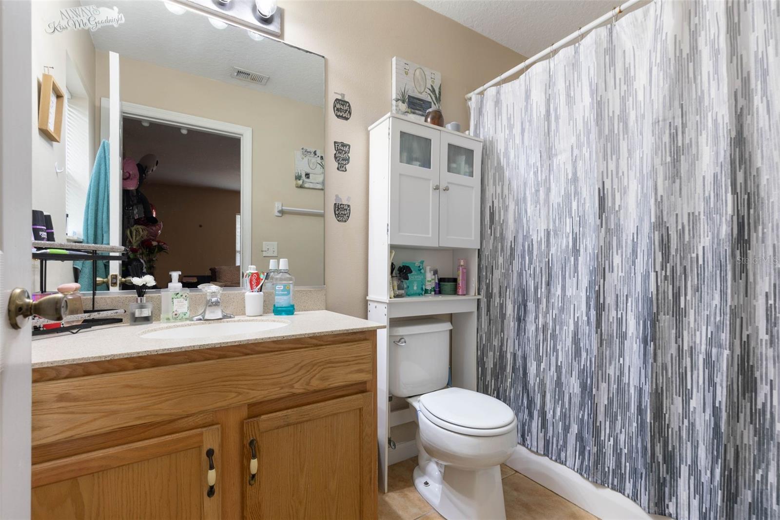 Image 27 of 36 For 18 Regina Lane A & B