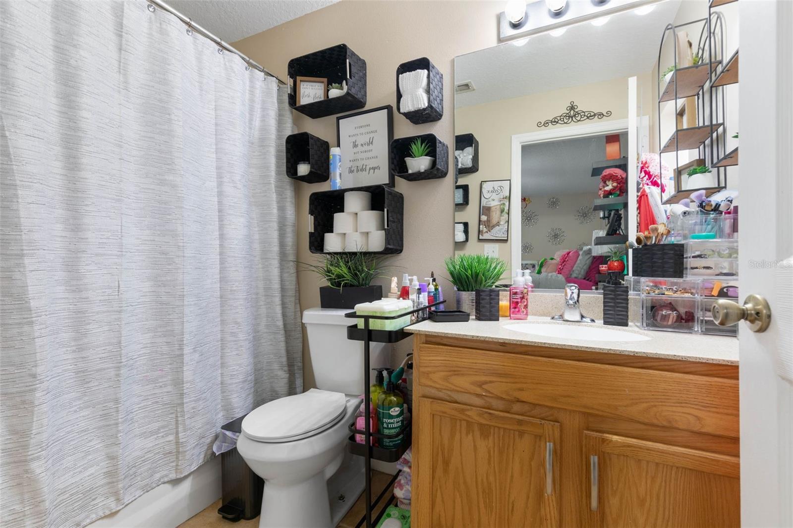 Image 29 of 36 For 18 Regina Lane A & B