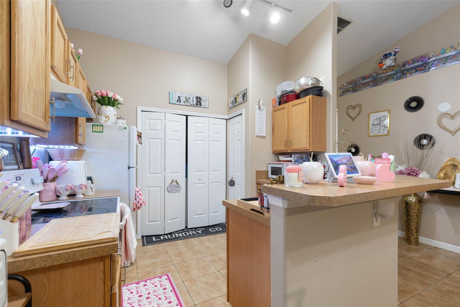 Image 9 of 36 For 18 Regina Lane A & B