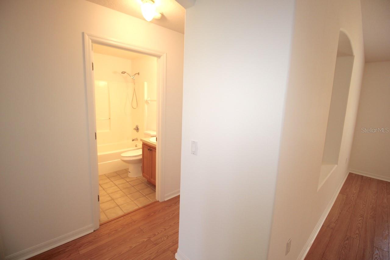 Image 11 of 27 For 4 Whee Place