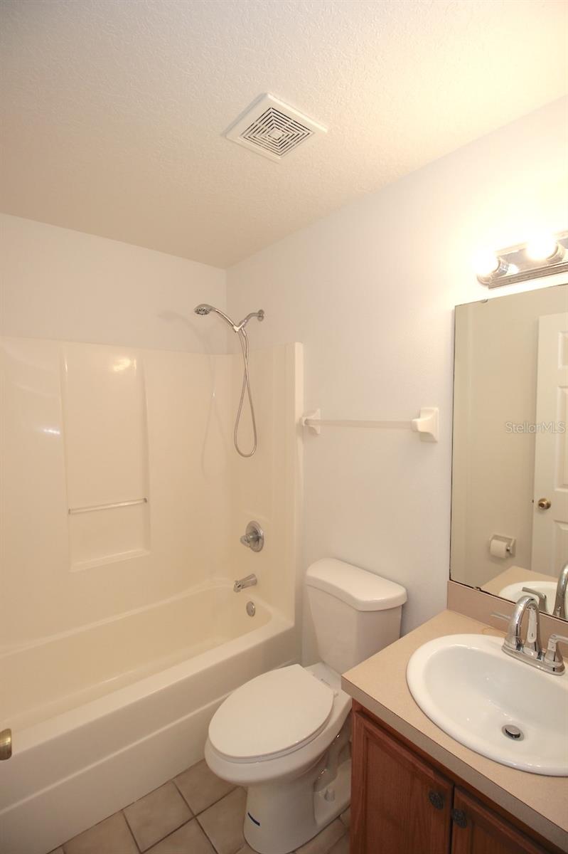 Image 13 of 27 For 4 Whee Place