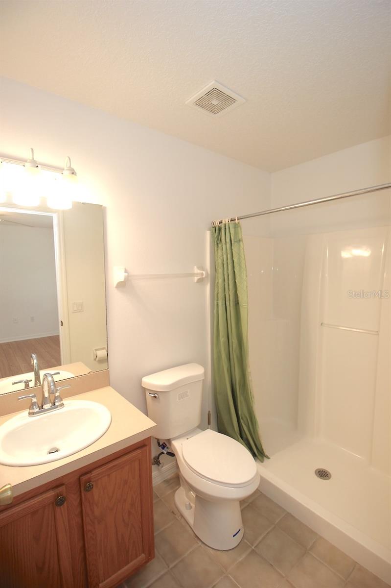 Image 24 of 27 For 4 Whee Place