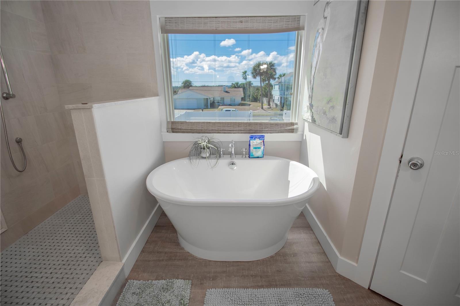 Image 22 of 32 For 2614 Ocean Shore Boulevard