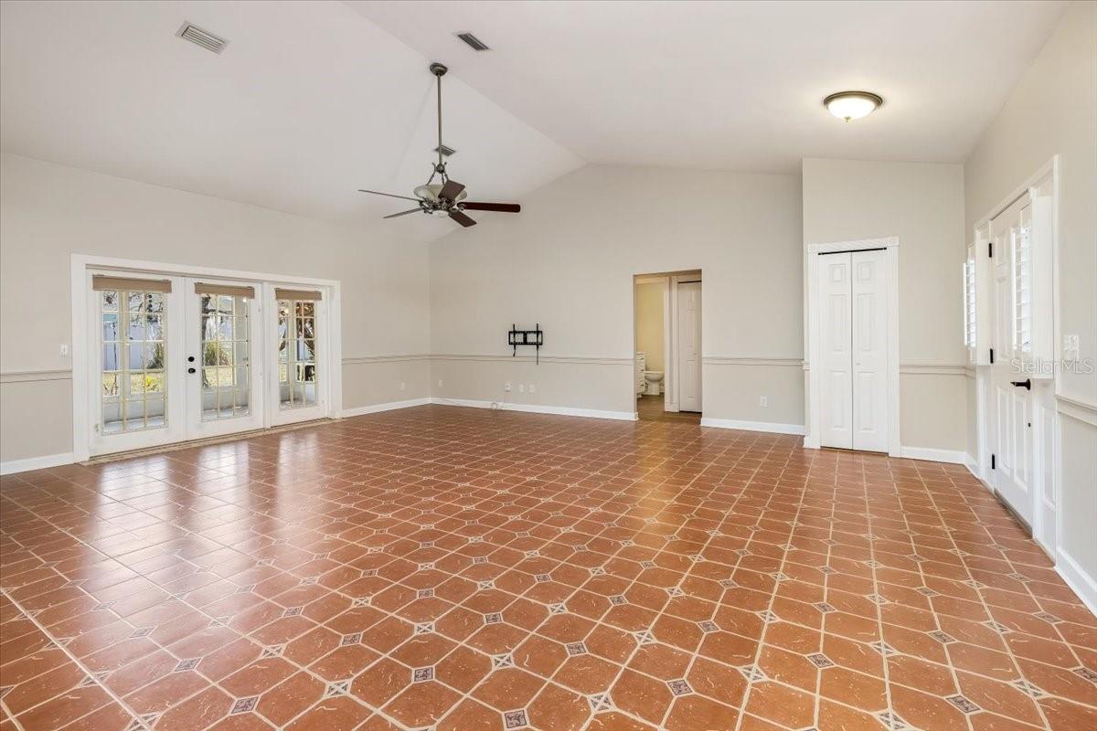 Image 8 of 44 For 86 Fellowship Drive