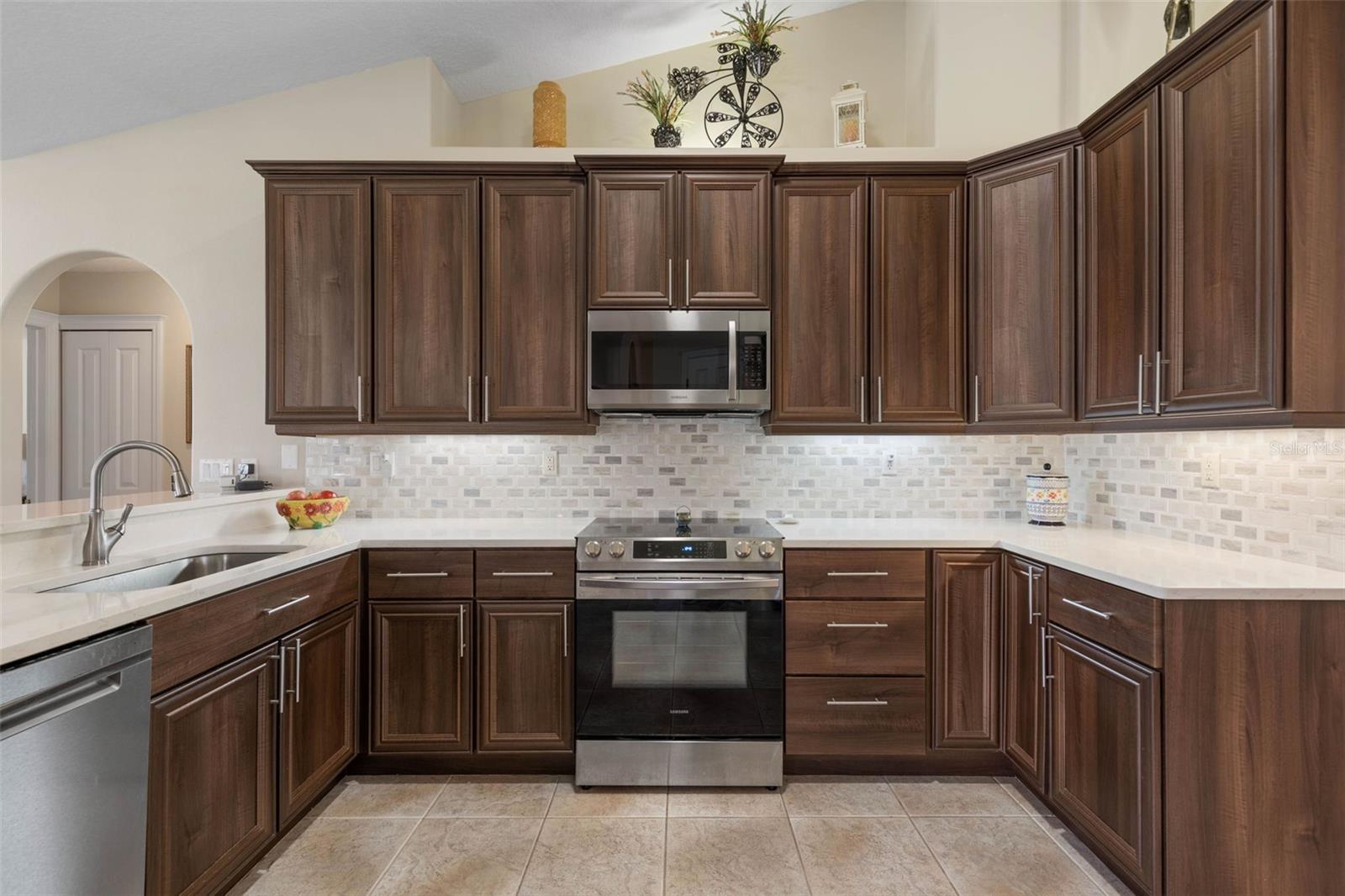 Image 10 of 54 For 34 Lagare Street