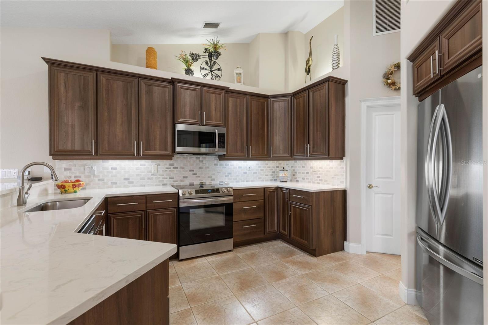 Image 12 of 54 For 34 Lagare Street