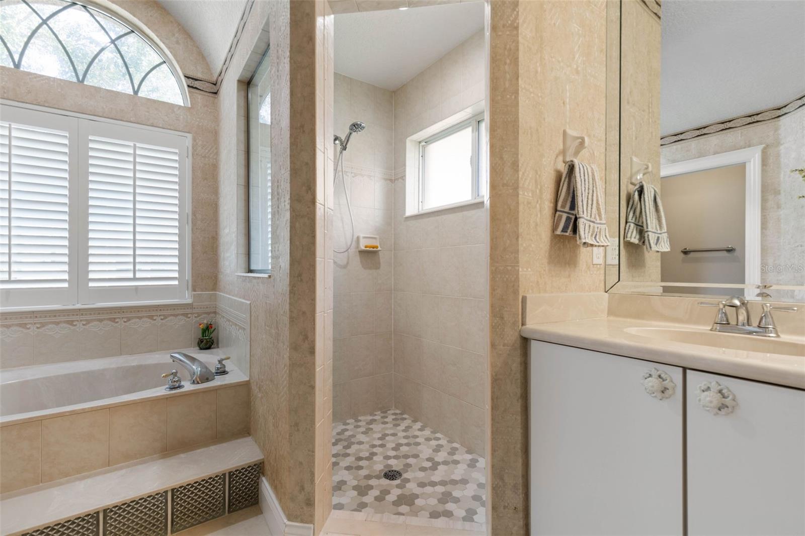 Image 28 of 54 For 34 Lagare Street