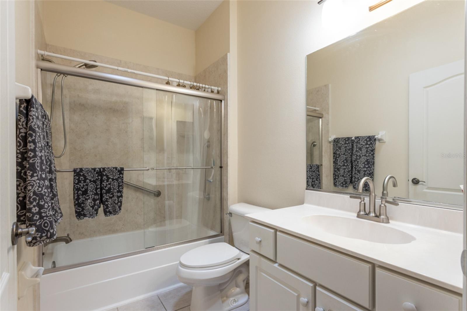 Image 14 of 20 For 28 Veranda Way 28