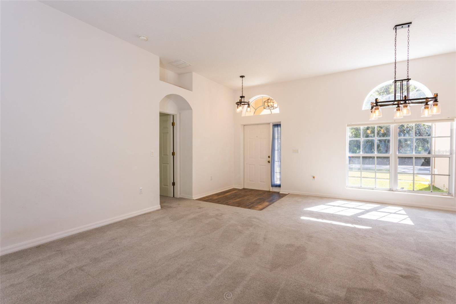 Image 16 of 49 For 65 Blare Drive