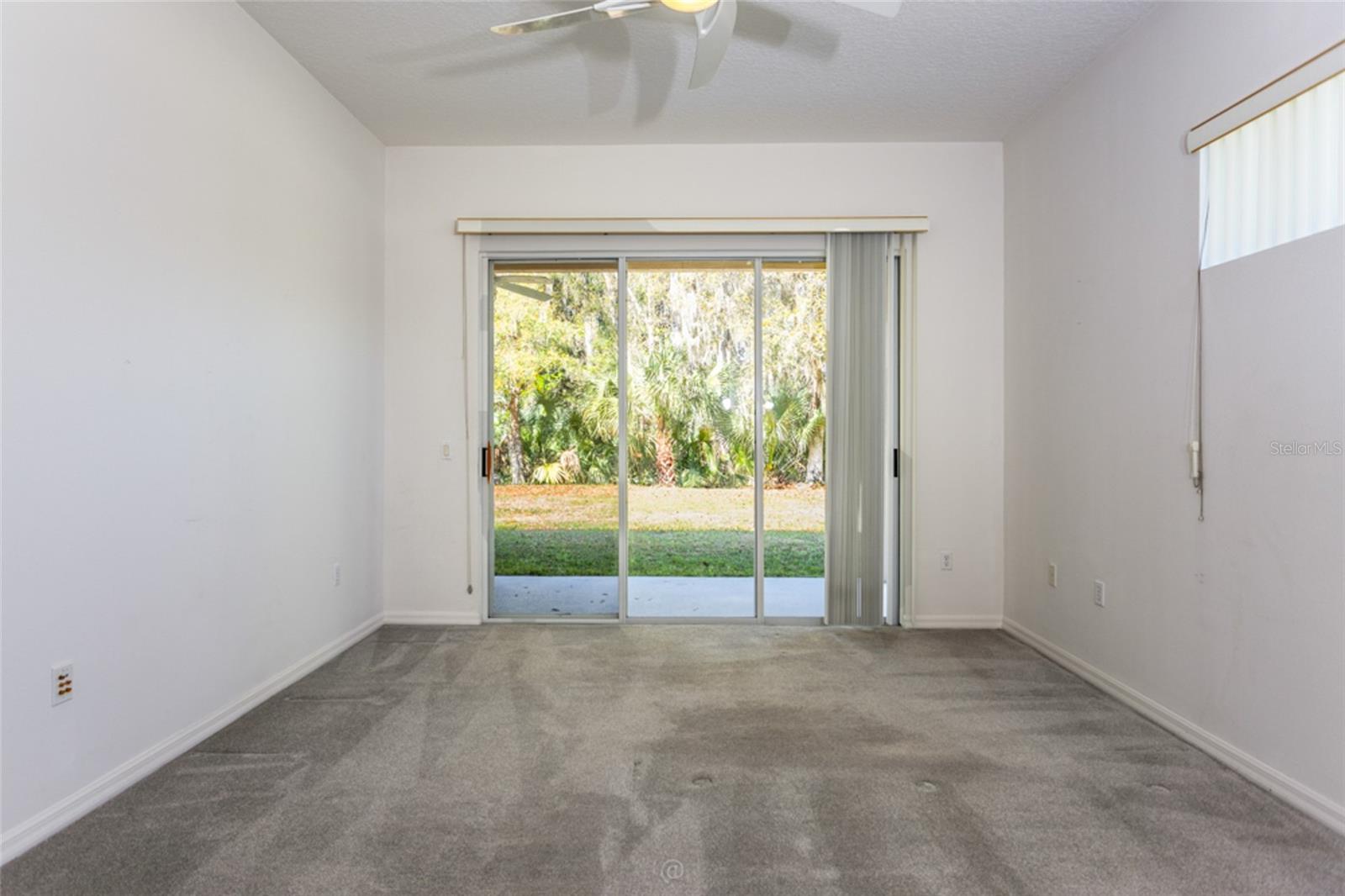 Image 21 of 49 For 65 Blare Drive