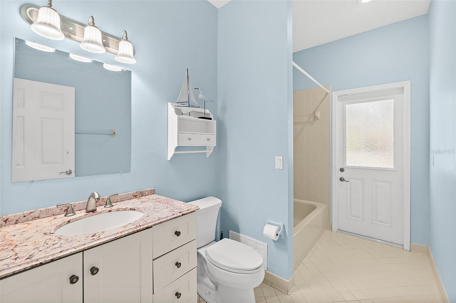 Image 37 of 66 For 28 Montauk Lane