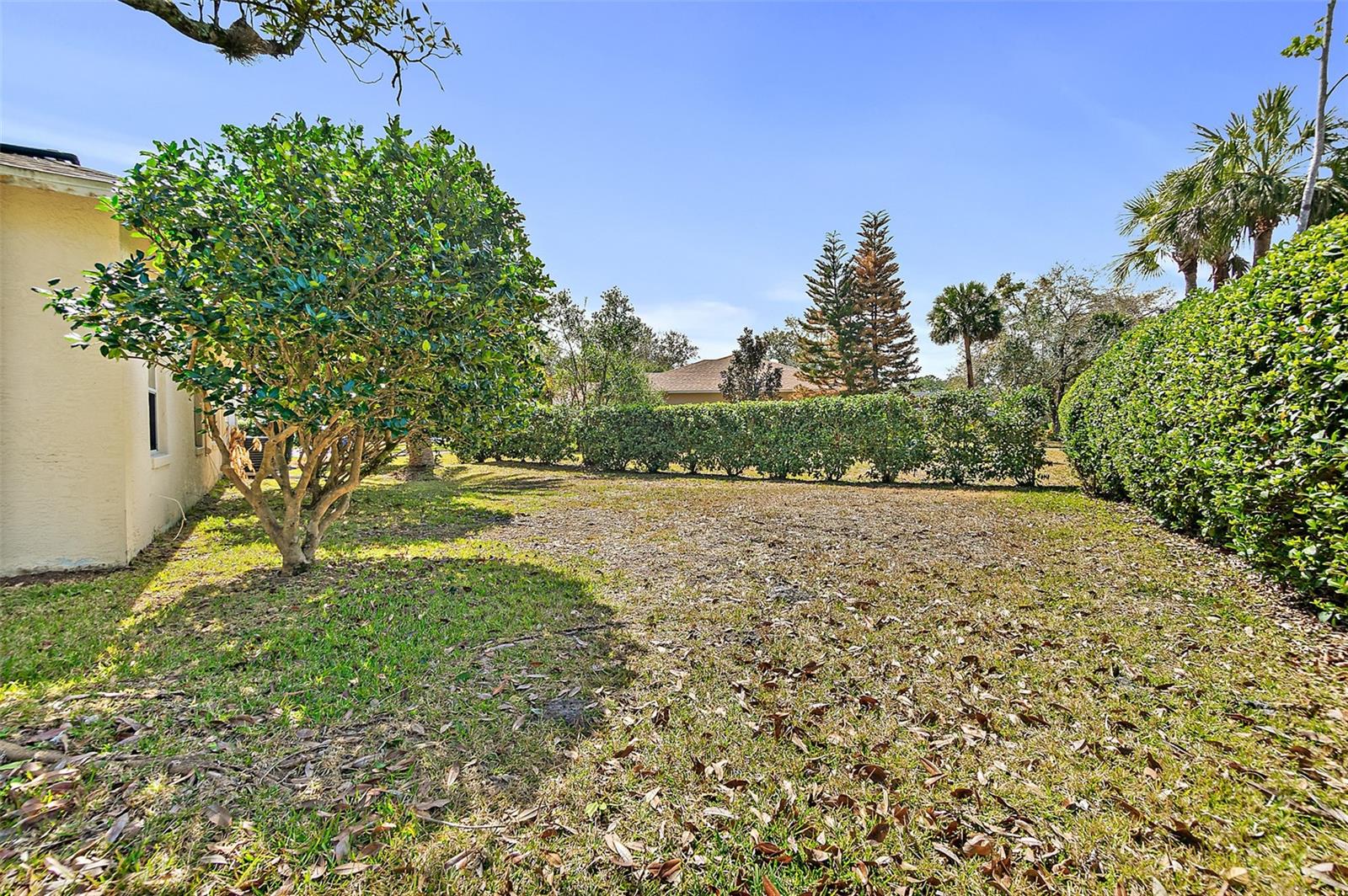 Image 47 of 66 For 28 Montauk Lane