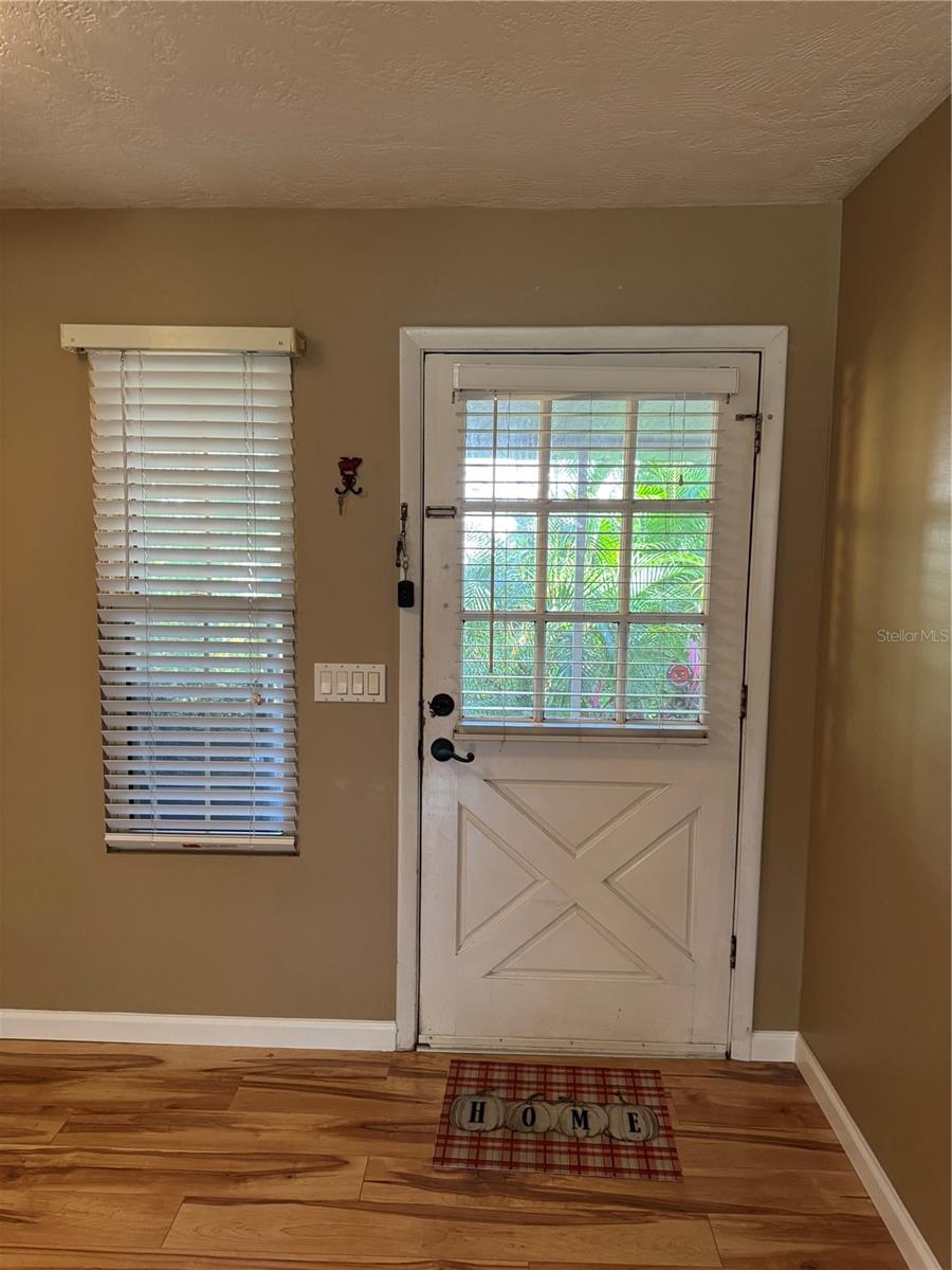 Image 11 of 13 For 12 Dawson Drive