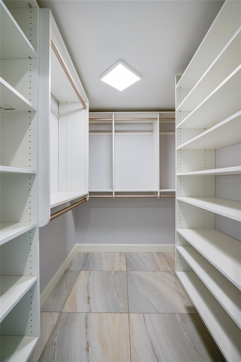 Image 21 of 37 For 4575 Atlantic Avenue 6304