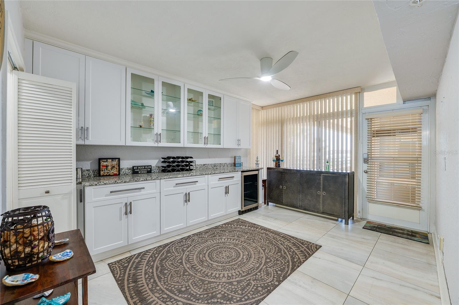 Image 5 of 37 For 4575 Atlantic Avenue 6304