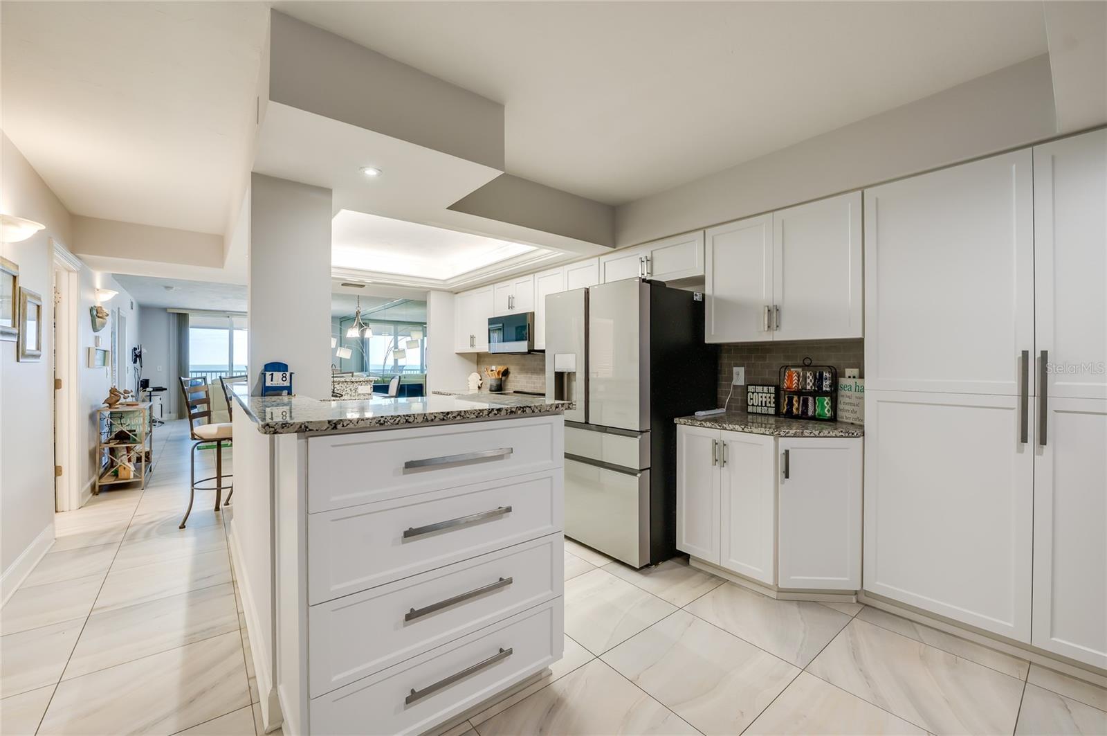 Image 7 of 37 For 4575 Atlantic Avenue 6304